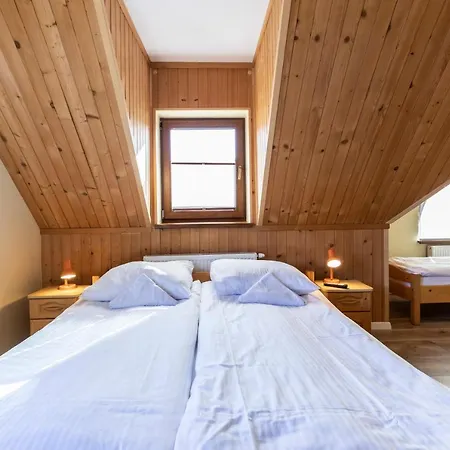 בקתה Sywarne Z Sauna I Widokiem Na Gory קושצ'ליסקו