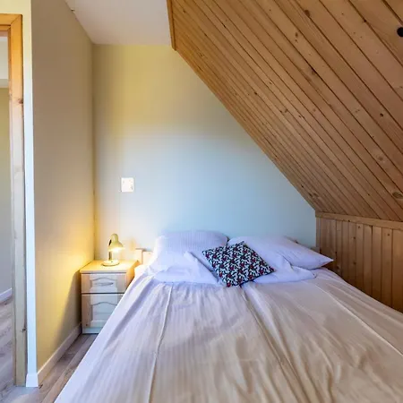 בקתה Sywarne Z Sauna I Widokiem Na Gory